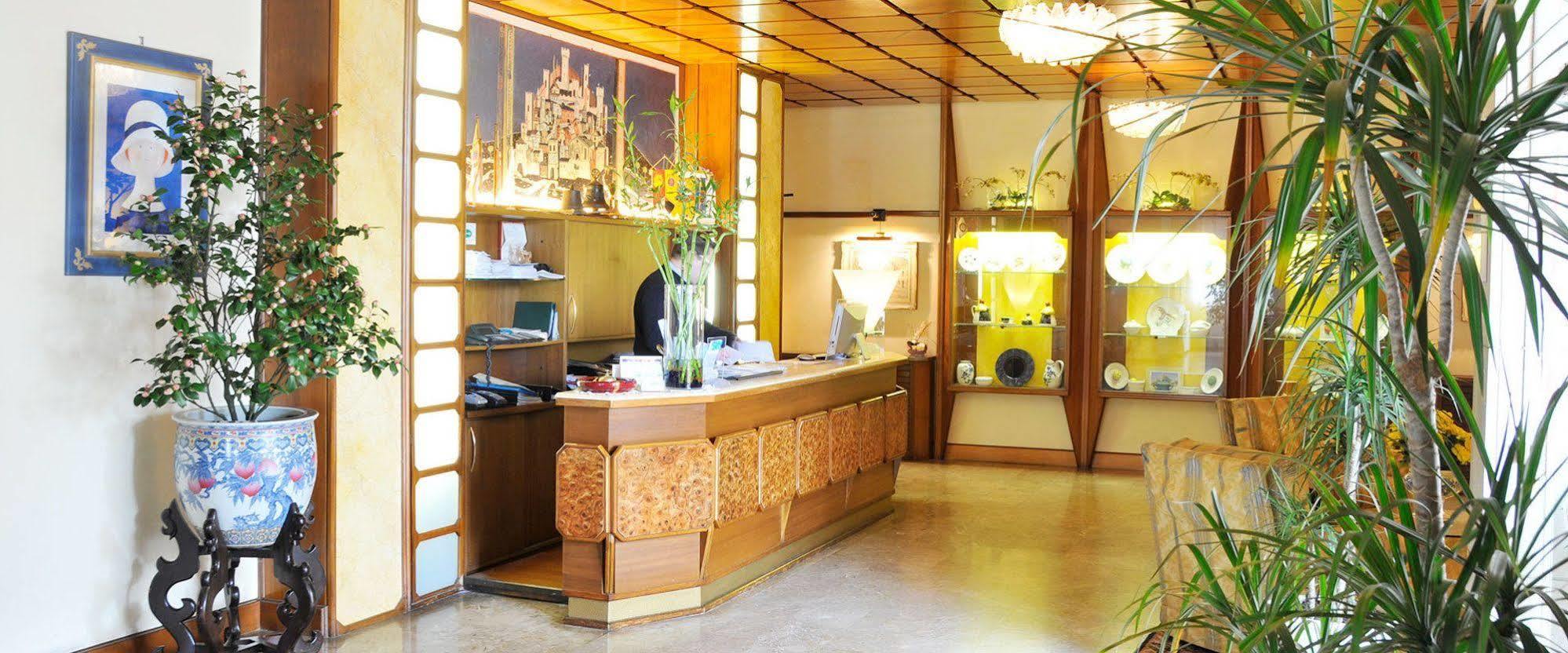 Hotel Beatrice Este Zewnętrze zdjęcie